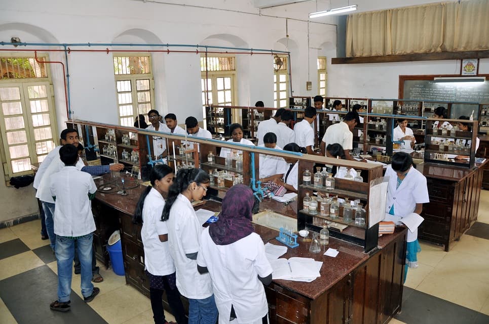 KLE Society's Raja Lakhamagouda Science Institute Belagavi Events photo 7